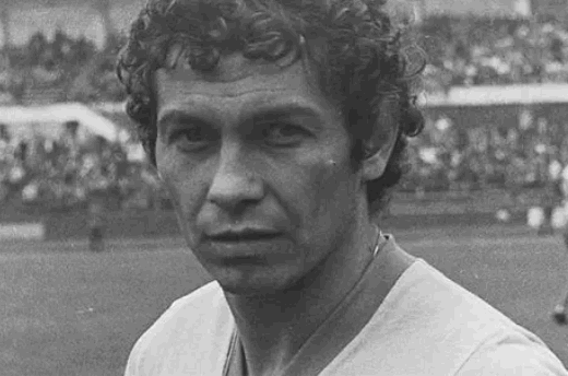 Mircea-Lucescu-29-10-2022-15.gif